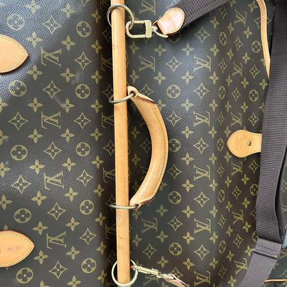 Louis Vuitton Sac Chasse Hunting Bag 18.9 x 15.7 x 8.7 inches - Picture 8 of 16